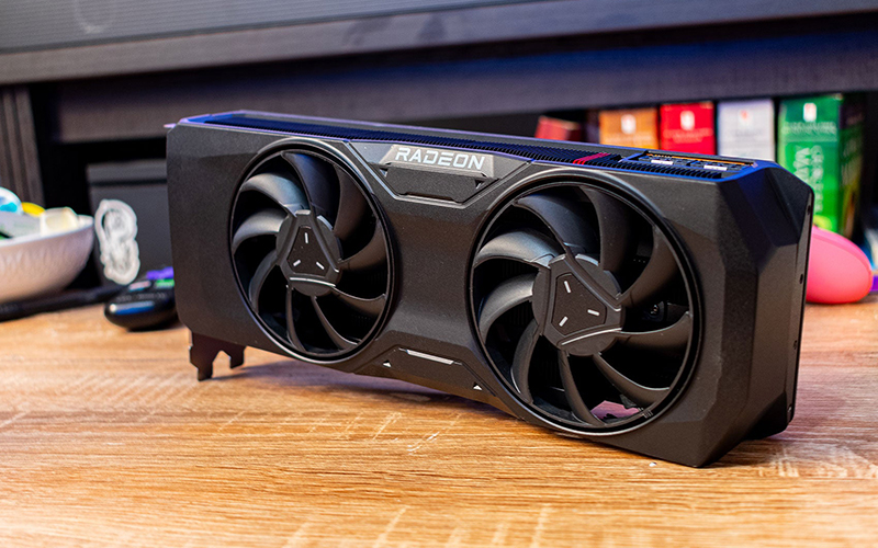 AMD Radeon RX 7800 XT